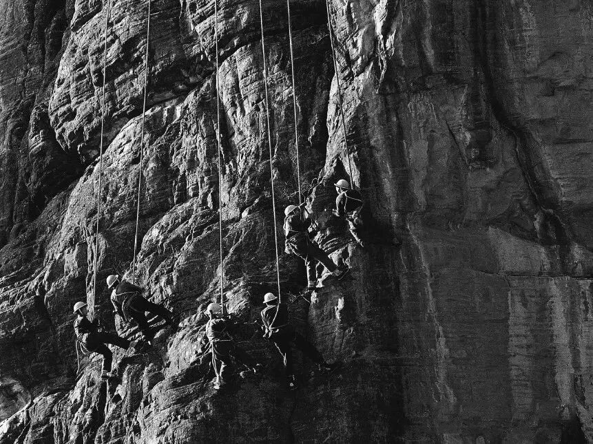 “红旗渠水利工程档案”入选第六批《中国档案文献遗产名录》